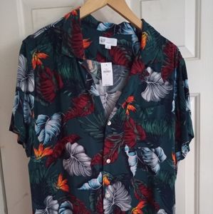 Gap Hawaiian Shirt Rayon Short Sleeve Floral